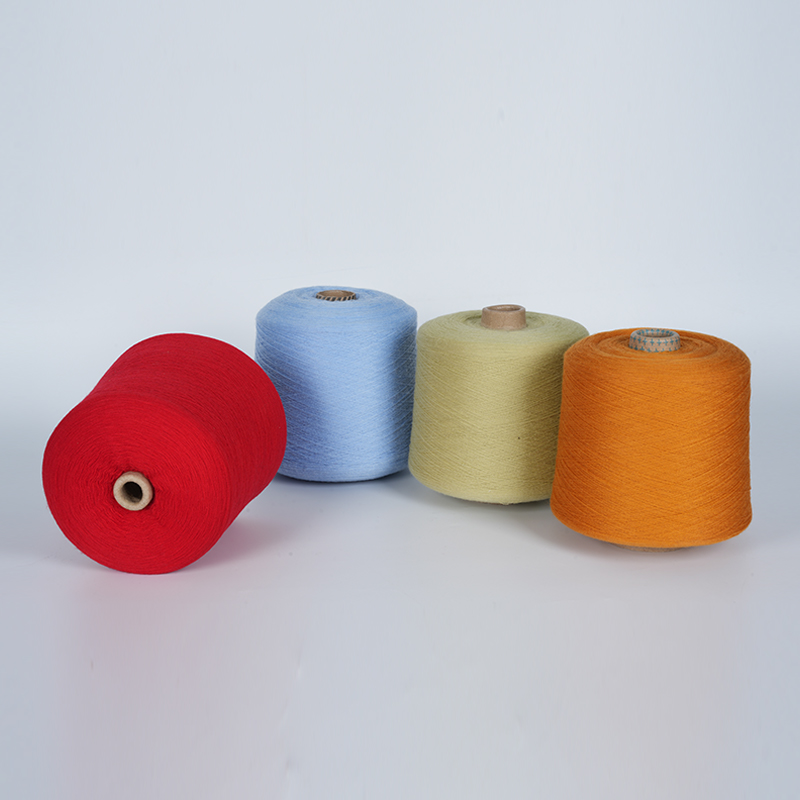 70Nm/2 90% Lana 10% Sericum Blends Yarn